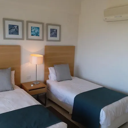 Apartamento 4 Kisilik Ortak Havuzlu Jakuzili Daire, Aydin Kusadasi - Awz145 *